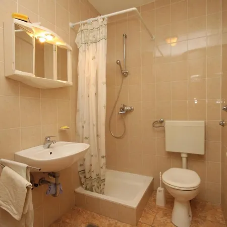 Stari Grad 8780a Апартаменты Стари Град