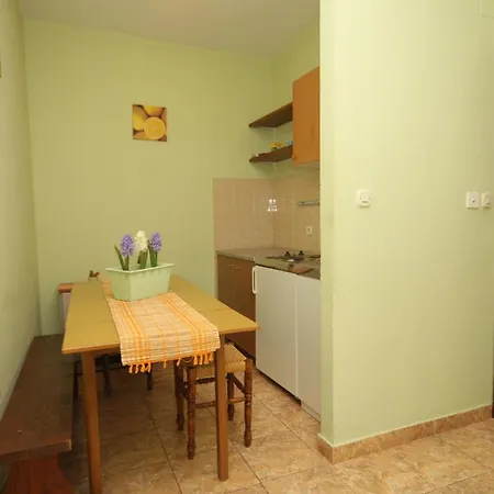 Апартаменты Stari Grad 8780a