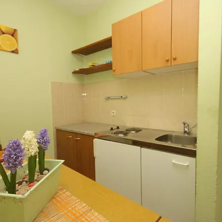 Stari Grad 8780a * Стари Град